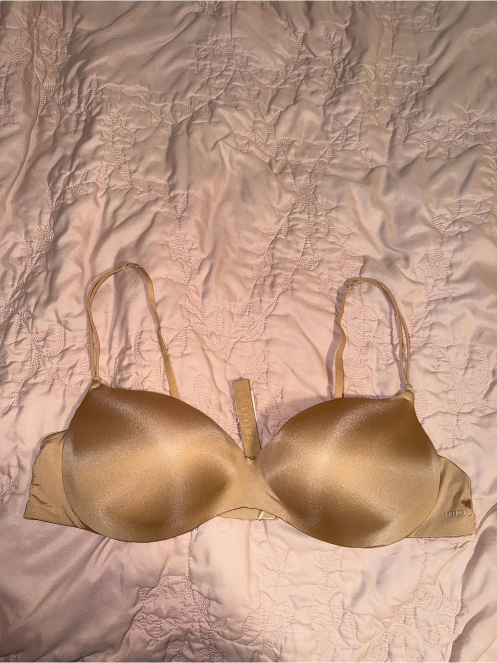 SKIMS WIRELESS FORM T-SHIRT BRA